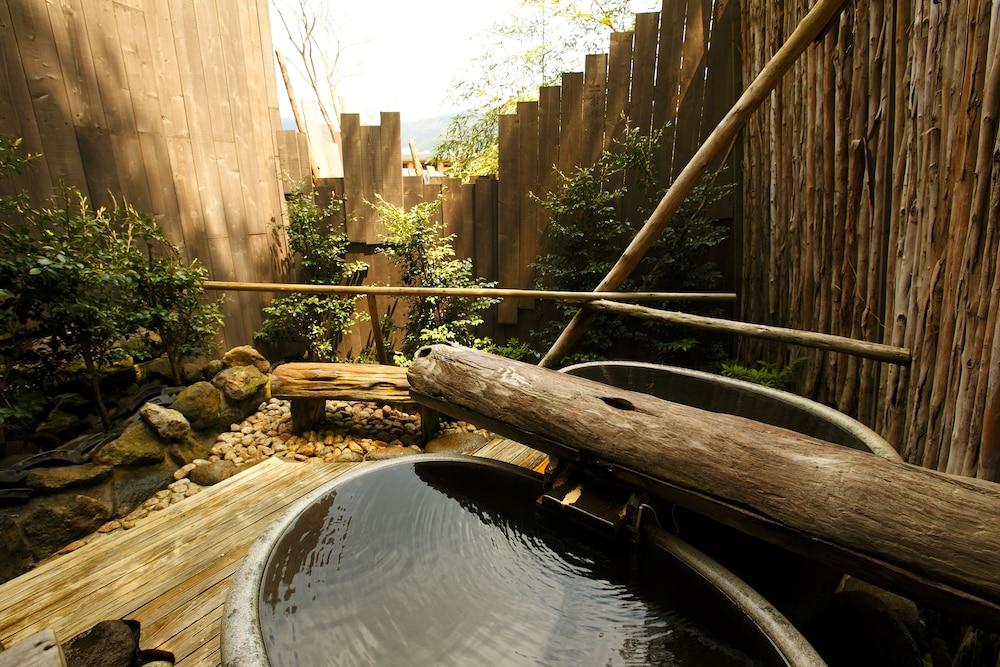 箱根強羅温泉 季の湯 雪月花 旅館 3*