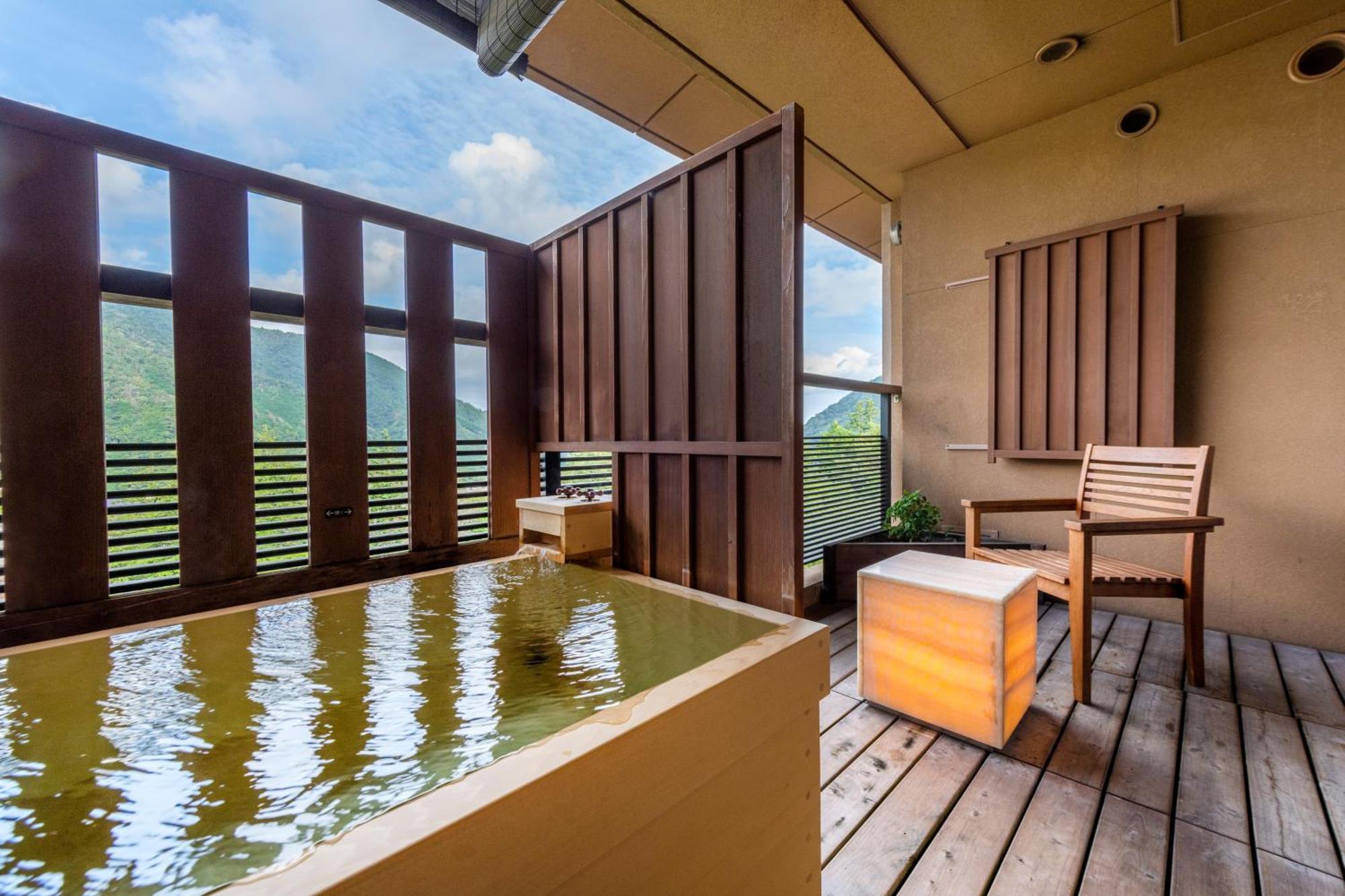 箱根強羅温泉 季の湯 雪月花 旅館 箱根町